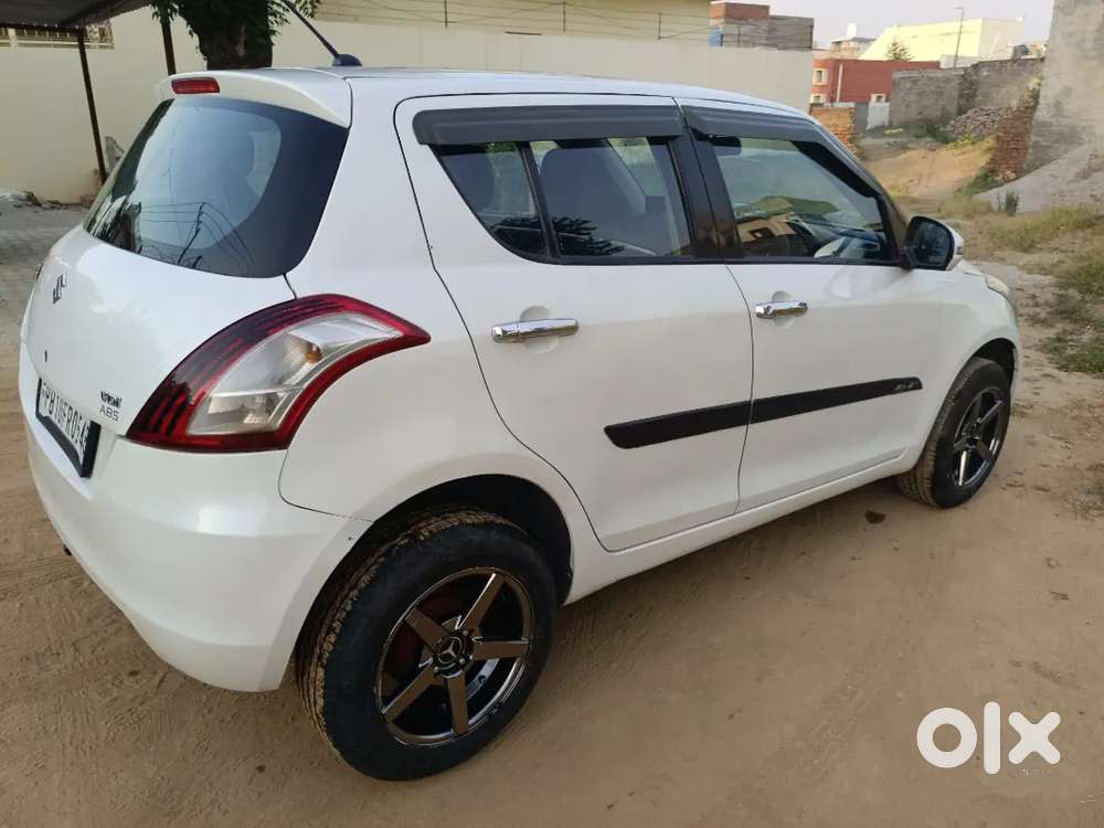 Maruti Suzuki Swift 2016 Diesel 94000 Km Driven