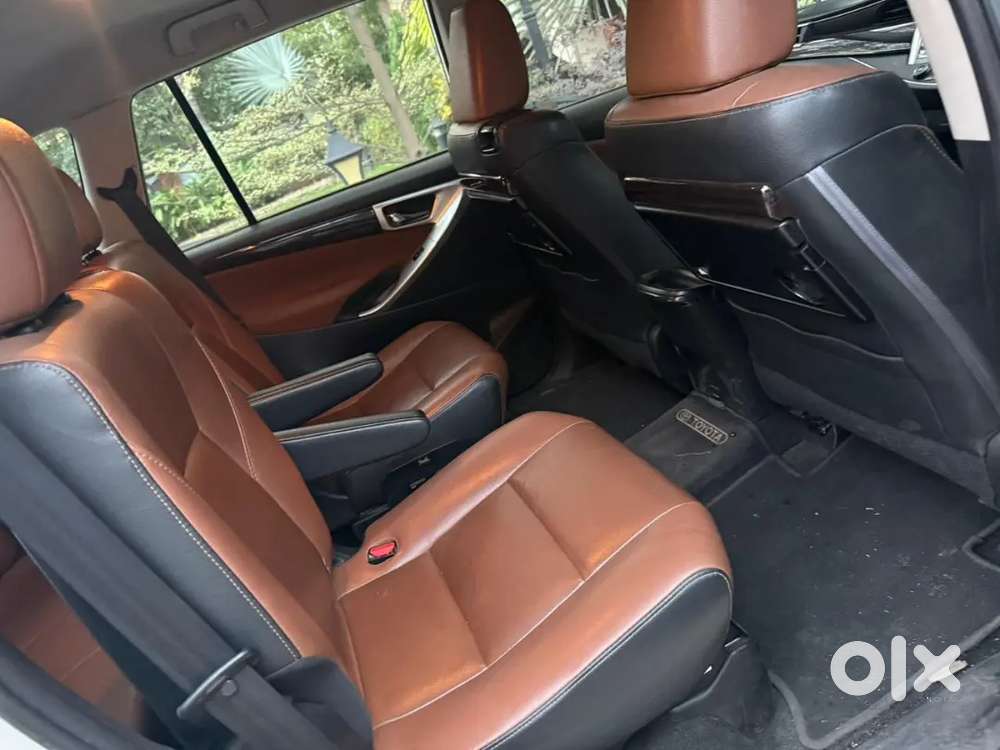 Toyota Innova Crysta 2019