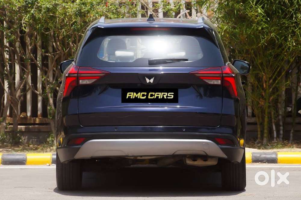 Mahindra Xuv700 2.0 Ax 7 Petrol At Luxury Pack Str, 2026, Petrol