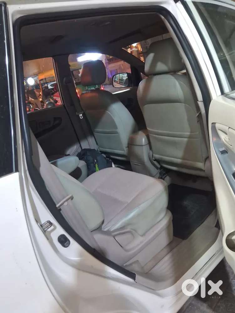 Toyota Innova 2010 Diesel Well Maintained