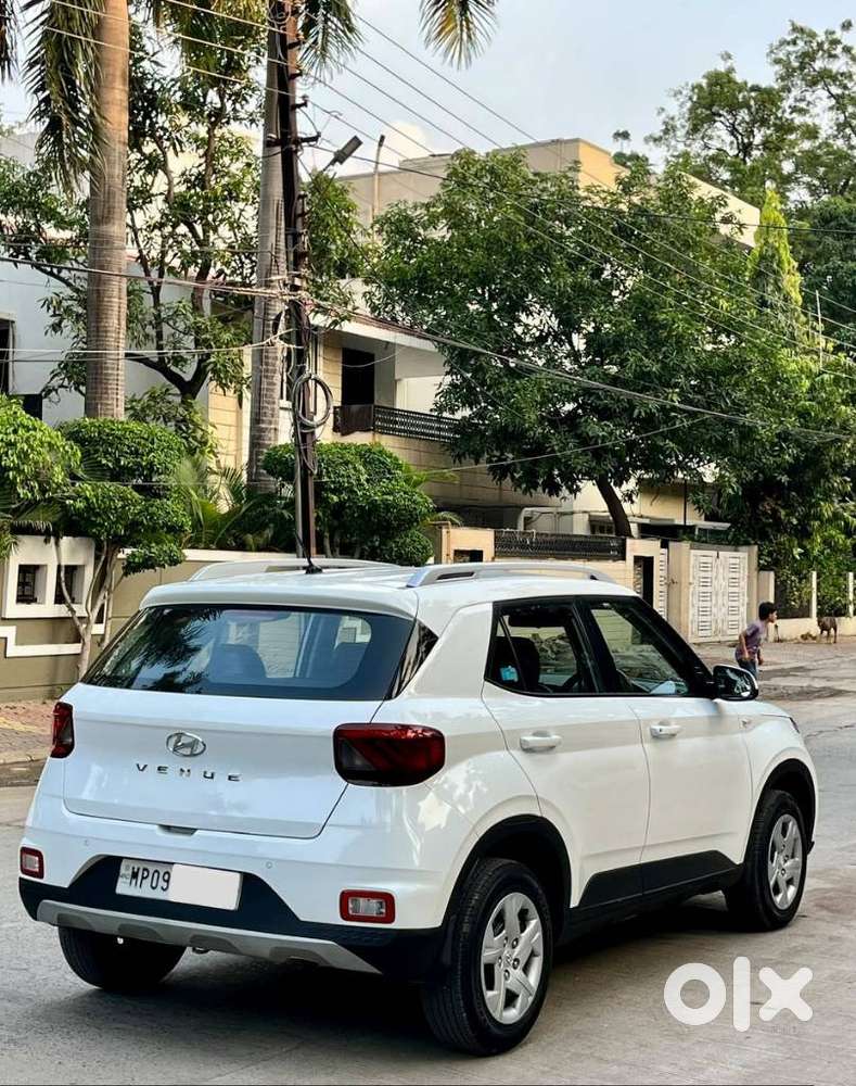 Hyundai Venue S Diesel, 2021, Diesel