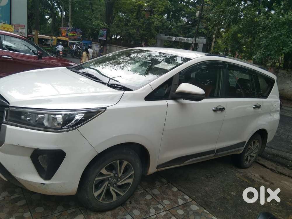 Toyota Innova Crysta