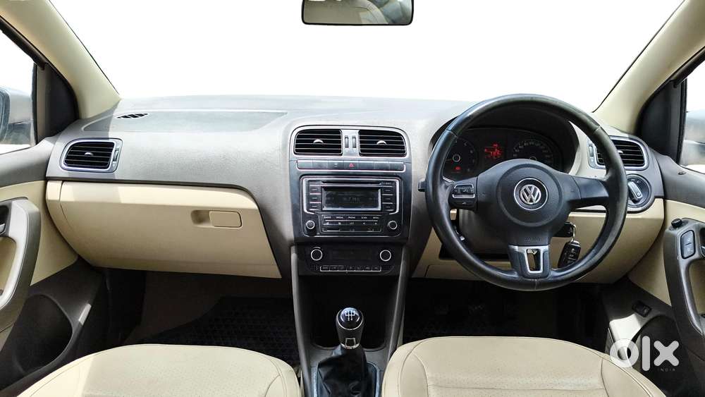 Volkswagen Vento 2010-2013 Petrol Highline, 2014, Petrol