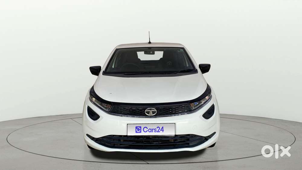 Tata Altroz 1.2 Xm Plus, 2022, Petrol