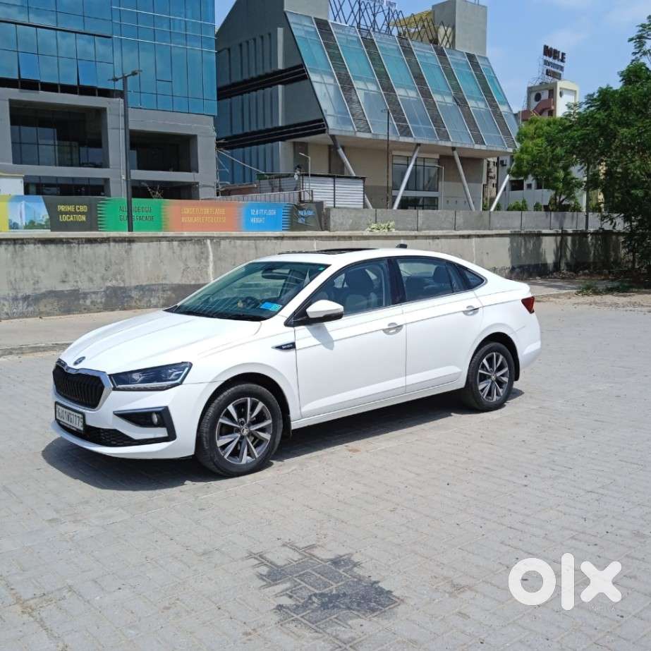 Skoda Slavia Style 1.0l Tsi At, 2022, Petrol