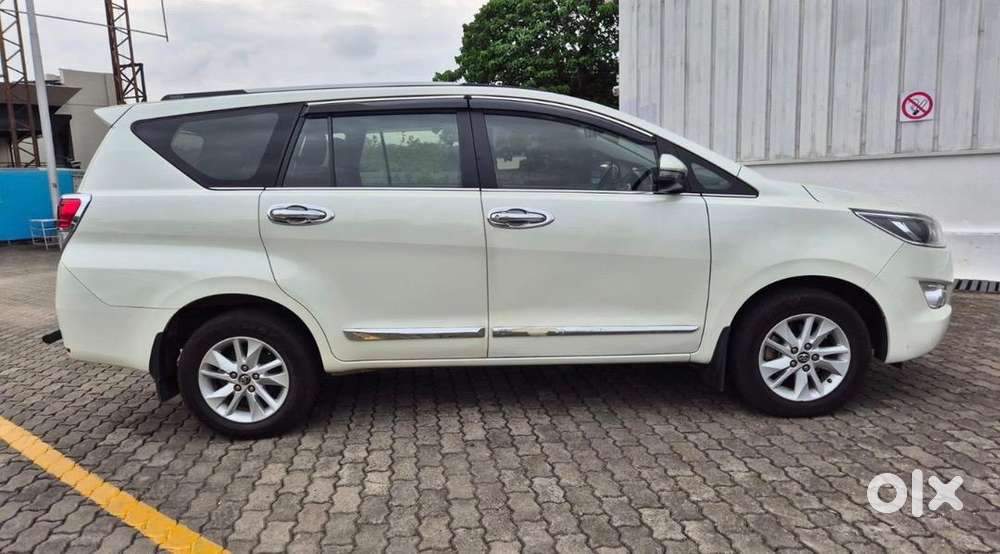 Toyota Innova Crysta 2018