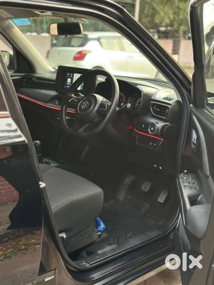 Maruti Suzuki Swift Vxi, 2025, Petrol