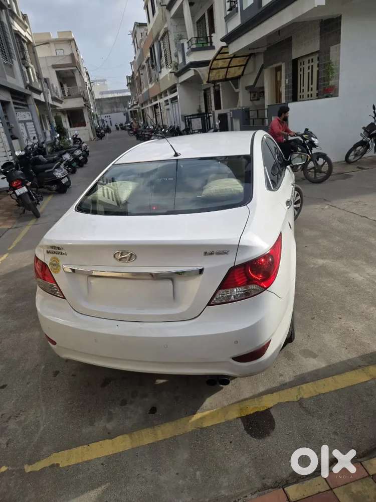 Hyundai Verna Crdi 2013