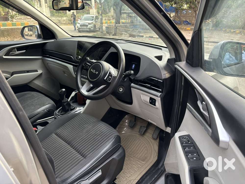 Kia Carens 1.4 Prestige Plus Turbo 7 Str, 2022, Petrol