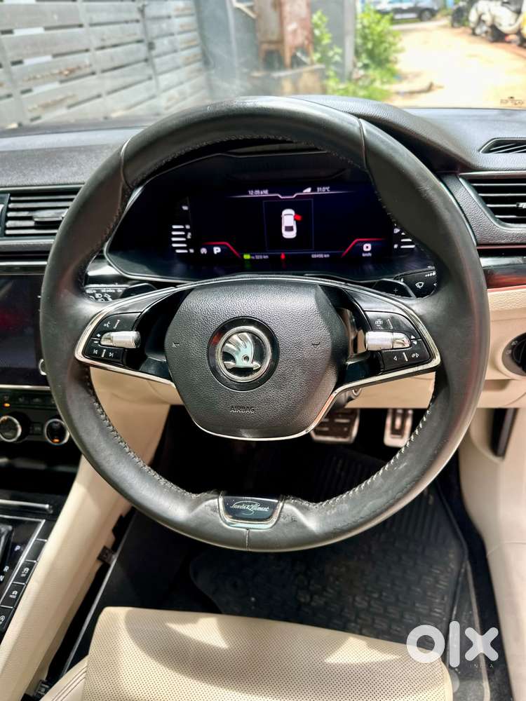 Skoda Superb 2.0 L&k Tsi At, 2021, Petrol