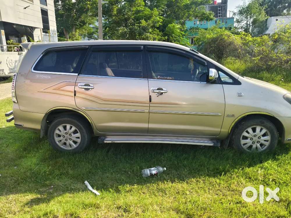 Toyota Innova 2.5 V 2011 Diesel