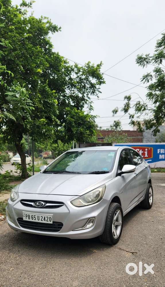 Hyundai Verna, 2013