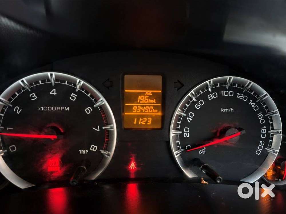 Maruti Suzuki Swift Dzire 1.2 Vxi Bsiv, 2014, Petrol