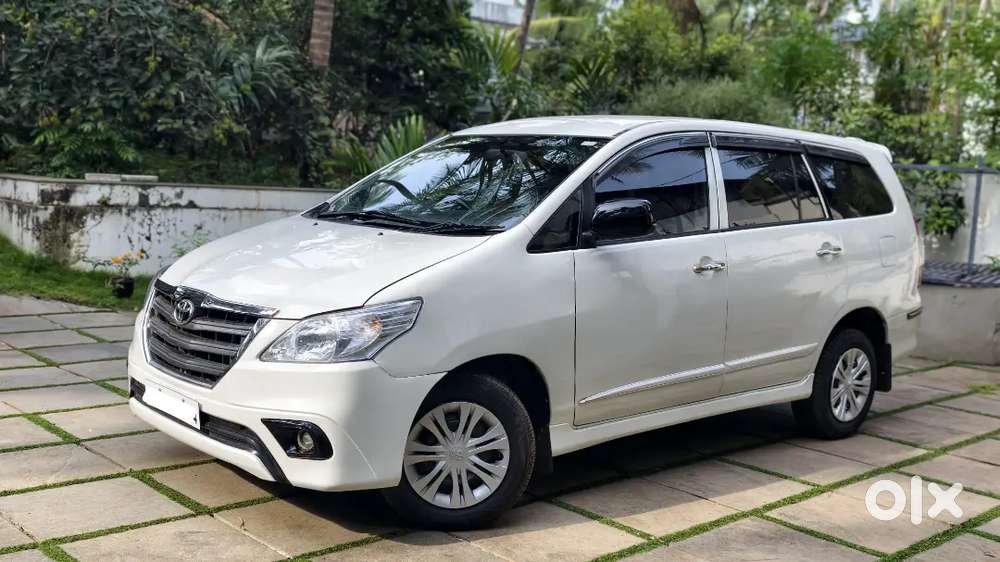 Toyota Innova 2015 - 2016 Register Diesel 1,40 Km Driven