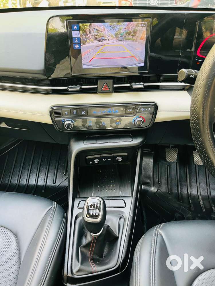 Hyundai Verna 1.5 Sx Petrol Mt, 2024, Petrol