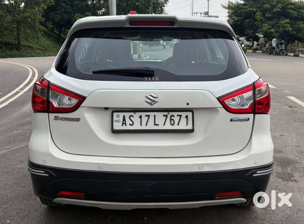 Maruti Suzuki S-cross Petrol Hybrid 2021