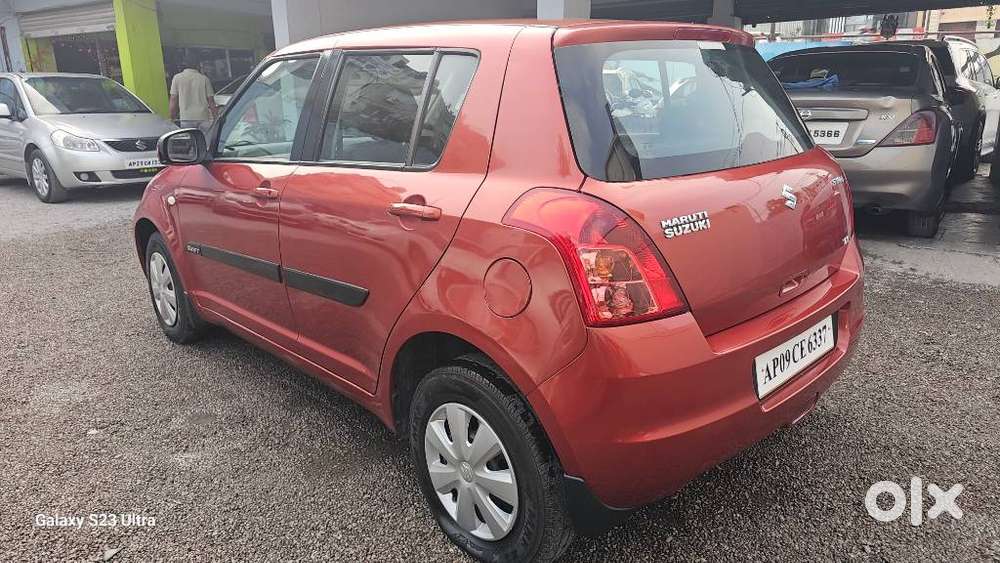 Maruti Suzuki Swift 1.2 Vxi (o), 2011, Petrol