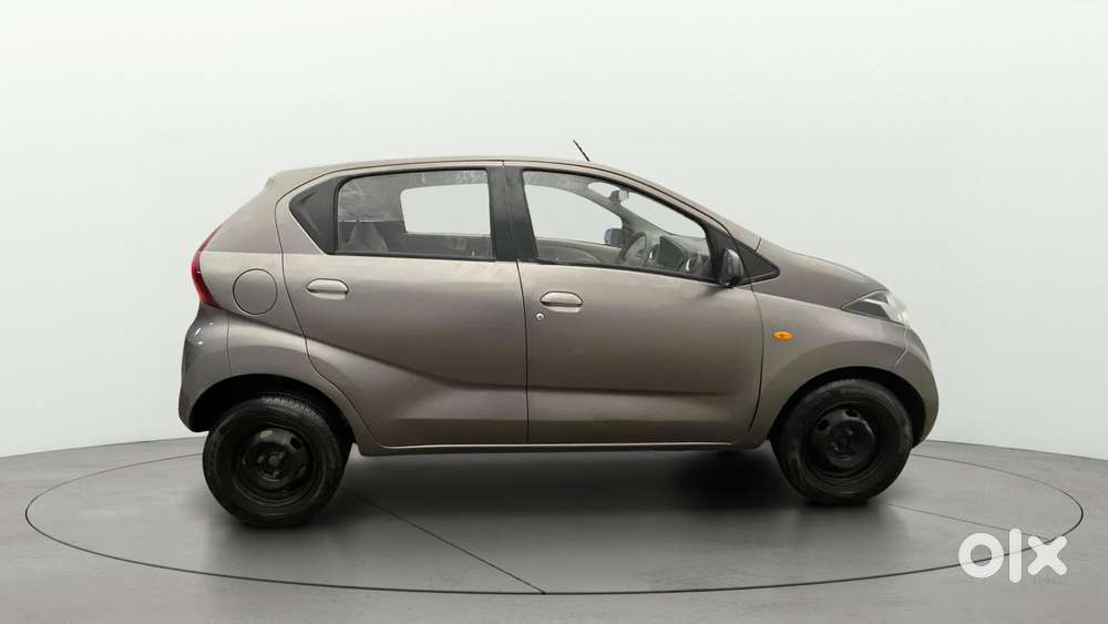 Datsun Redigo T Option, 2016, Petrol
