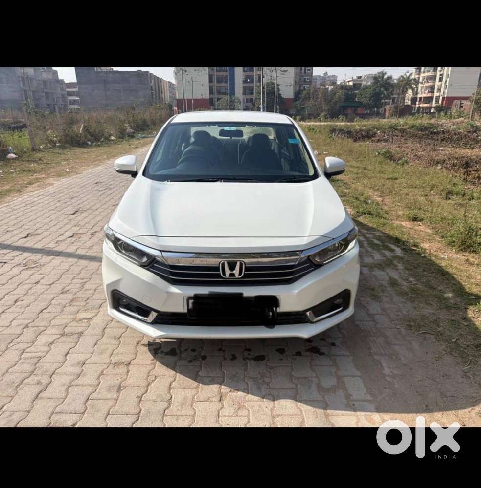 Honda Amaze 2023 Petrol 26650 Km Driven