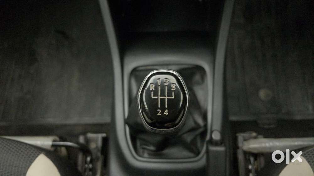 Renault Triber Rxt, 2022, Petrol