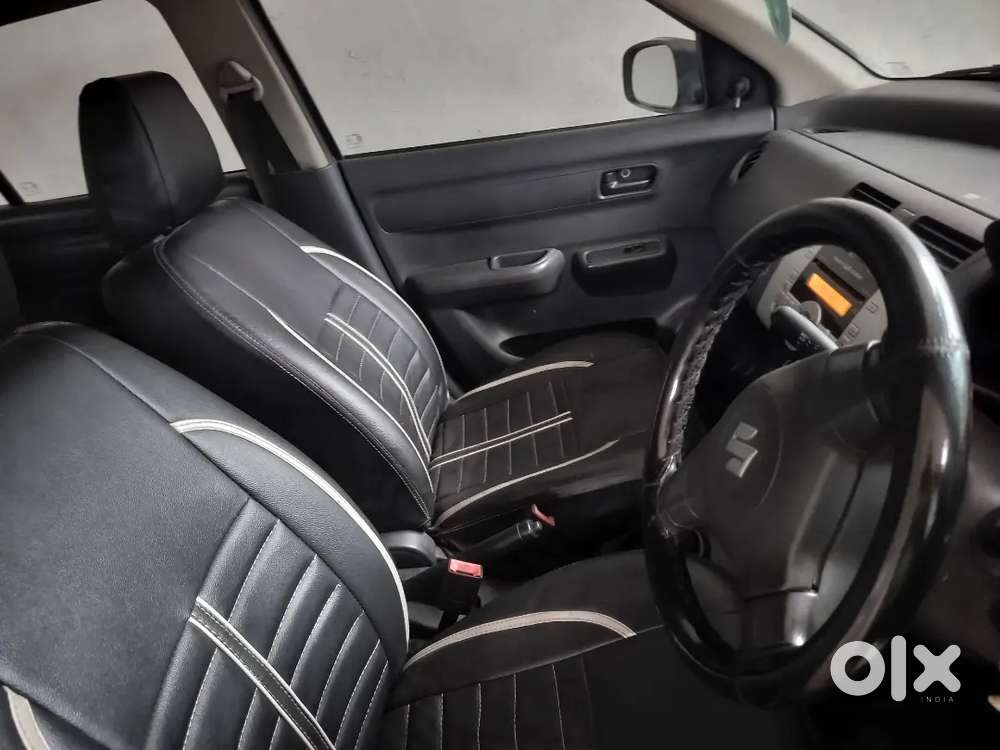 Maruti Suzuki Swift 2011 Cng & Hybrids 142015 Km Driven