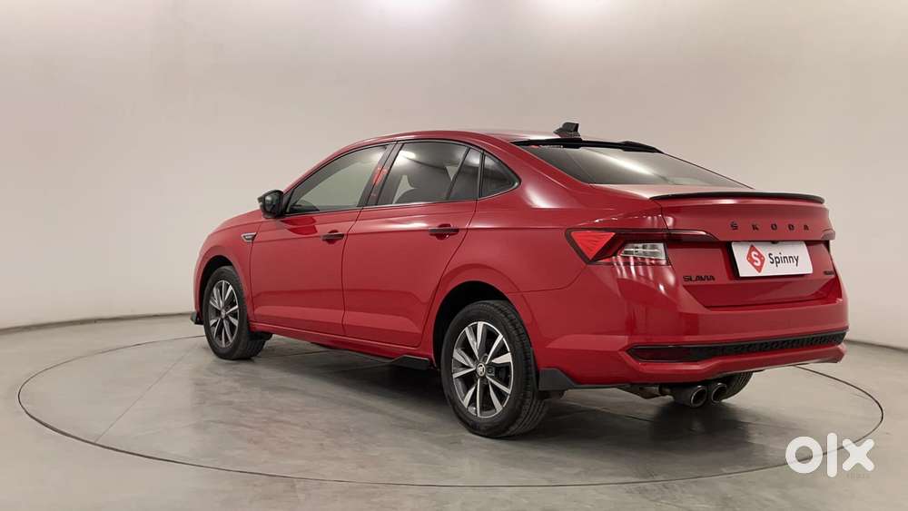 Skoda Slavia Style 1.0l Tsi At, 2022, Petrol