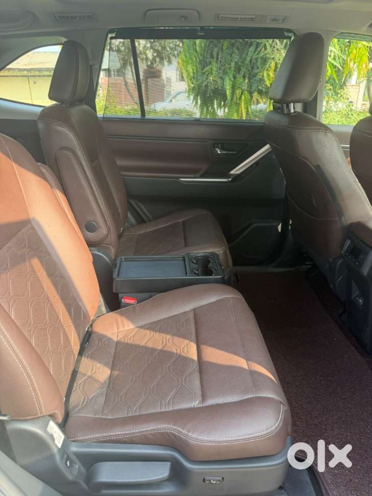 Toyota Innova Hycross 2.0 Zx Hybrid 7 Str, 2026, Petrol