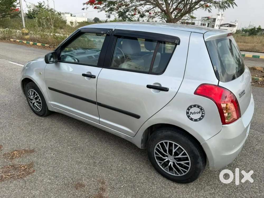 Maruti Suzuki Swift 2009 Petrol Second Owner