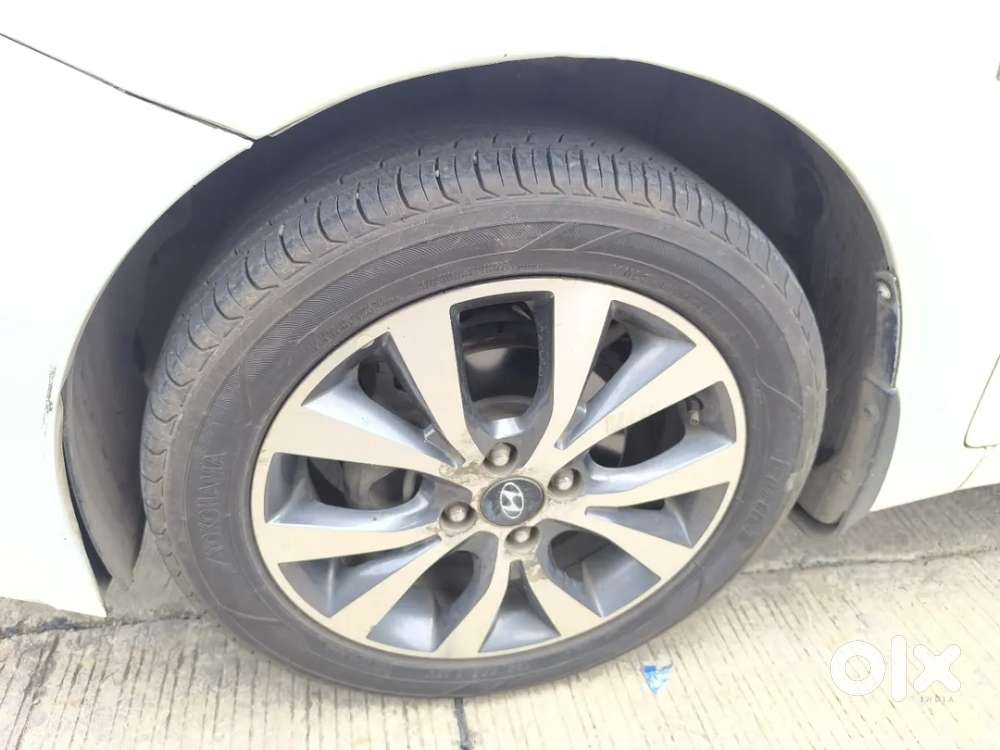 Hyundai Verna [ ] Fluidic 4s 1.6 Vtvt Sx At, 2016, Petrol