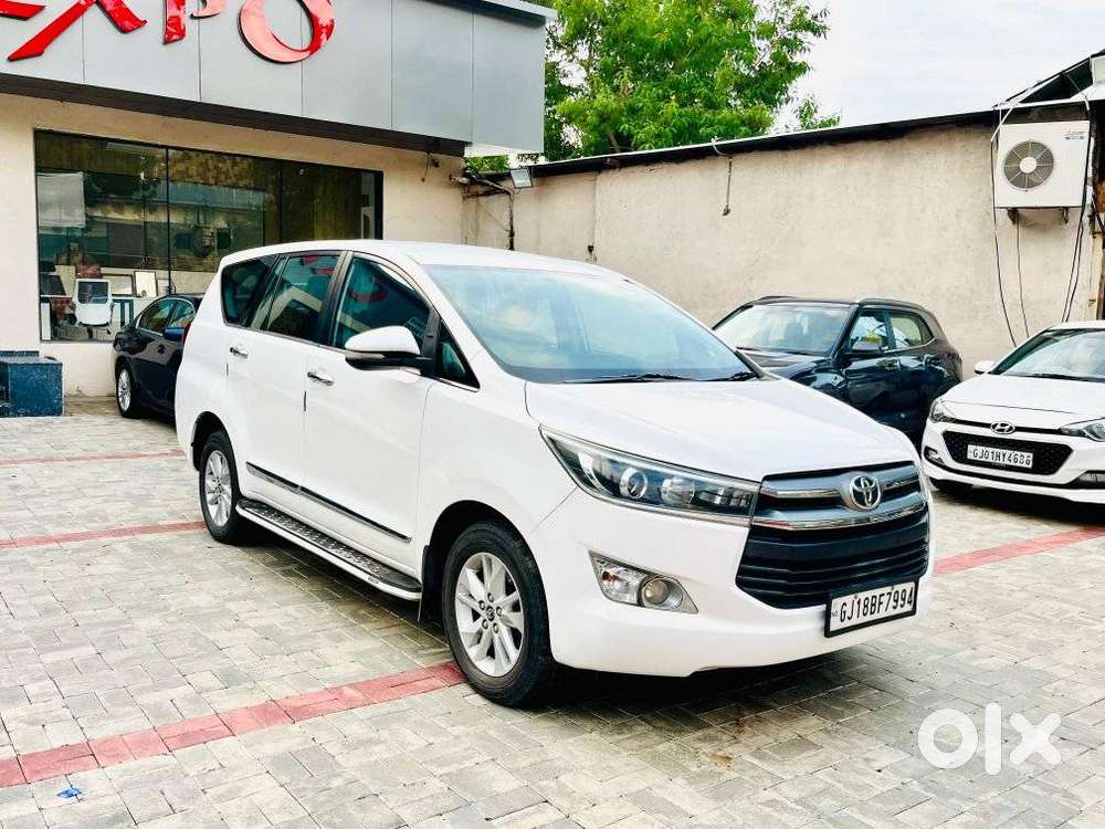Toyota Innova Crysta 2.4 V 7 Str, 2016, Diesel