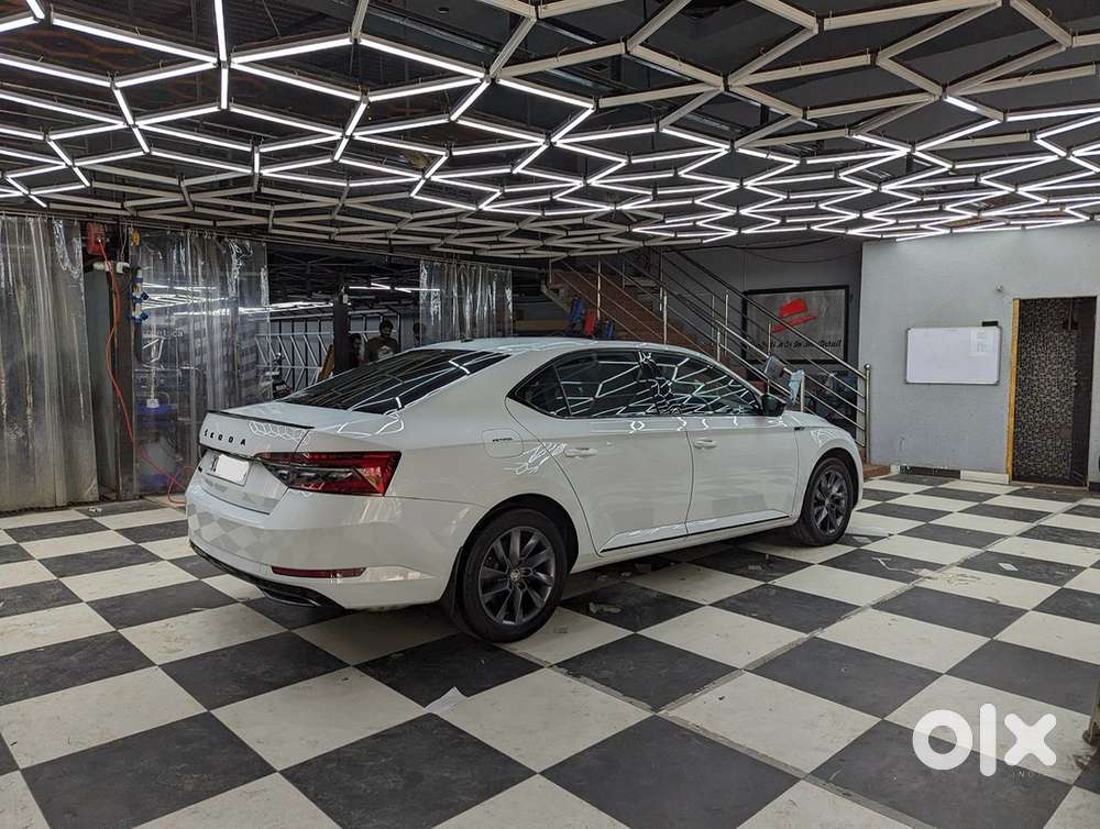 Skoda Superb Sportline 2.0l Tsi | Mint Condition | Under Warranty
