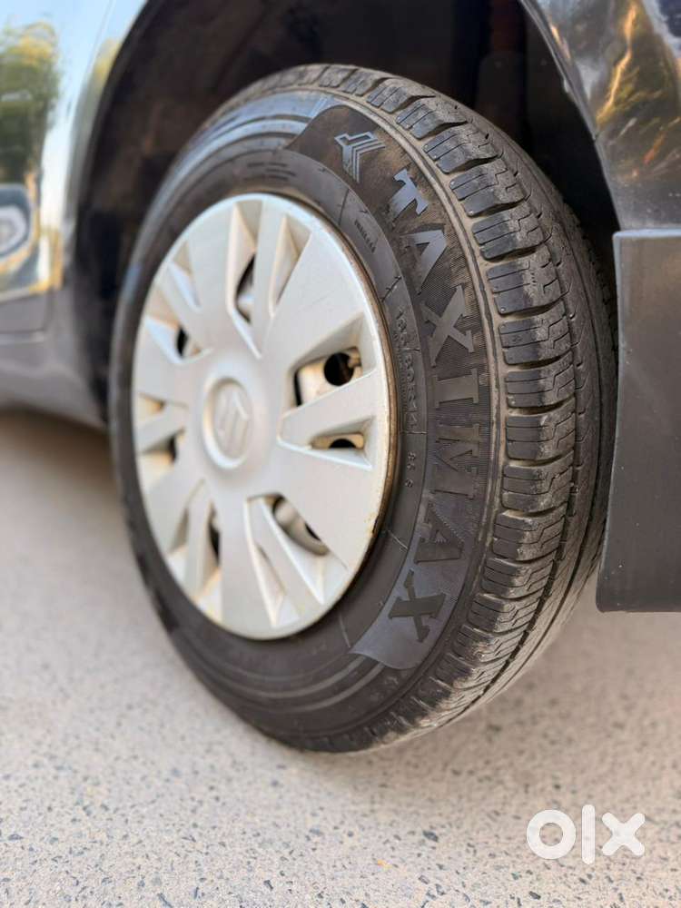 Maruti Suzuki Swift Lxi Option, 2012, Petrol