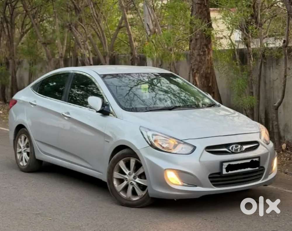 Hyundai Fluidic Verna 2012