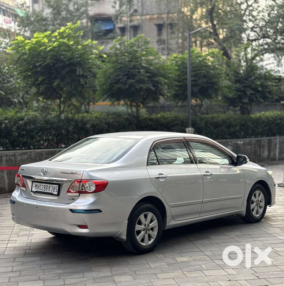 Toyota Corolla Altis 2010-2013 Gl, 2011, Petrol
