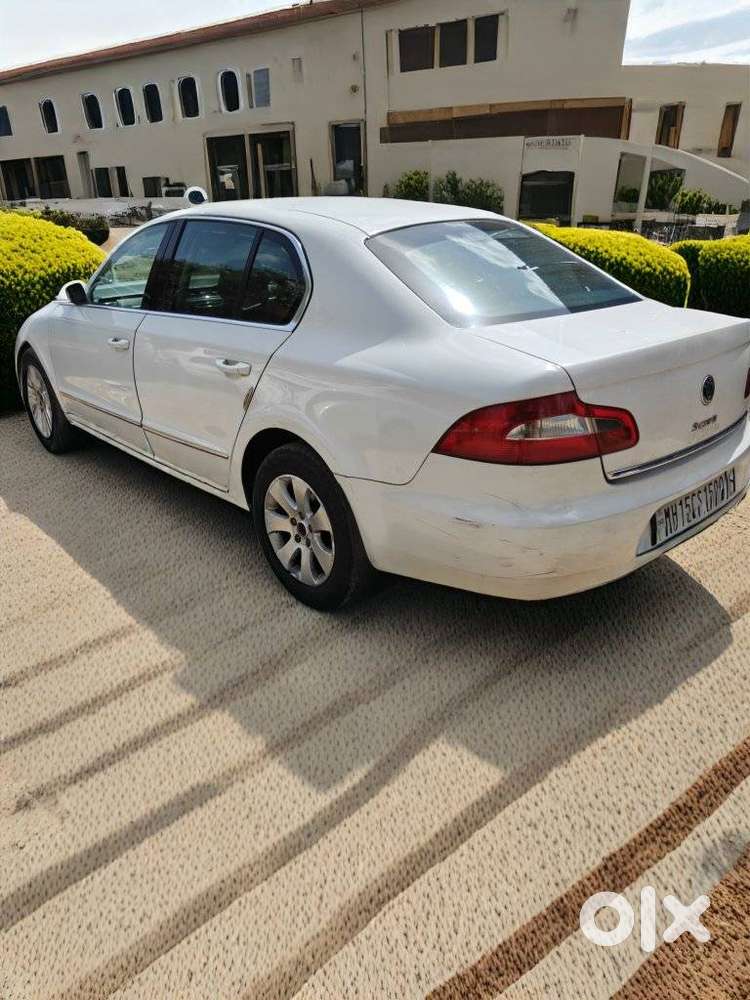 Skoda Superb Elegance Tdi 2.0 At, 2011