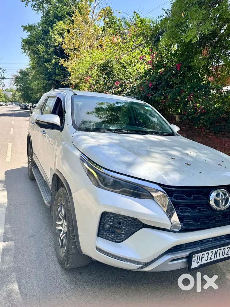 Toyota Fortuner 2022 Diesel 175000 Km Driven