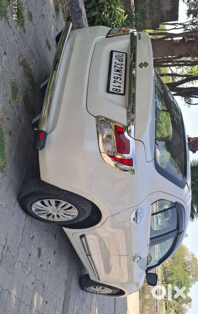 Maruti Suzuki Swift Dzire Vxi Optional, 2023, Petrol