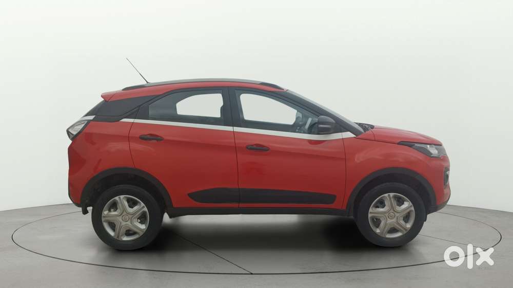 Tata Nexon 1.5 Revotorq Xma Amt (s), 2021, Petrol