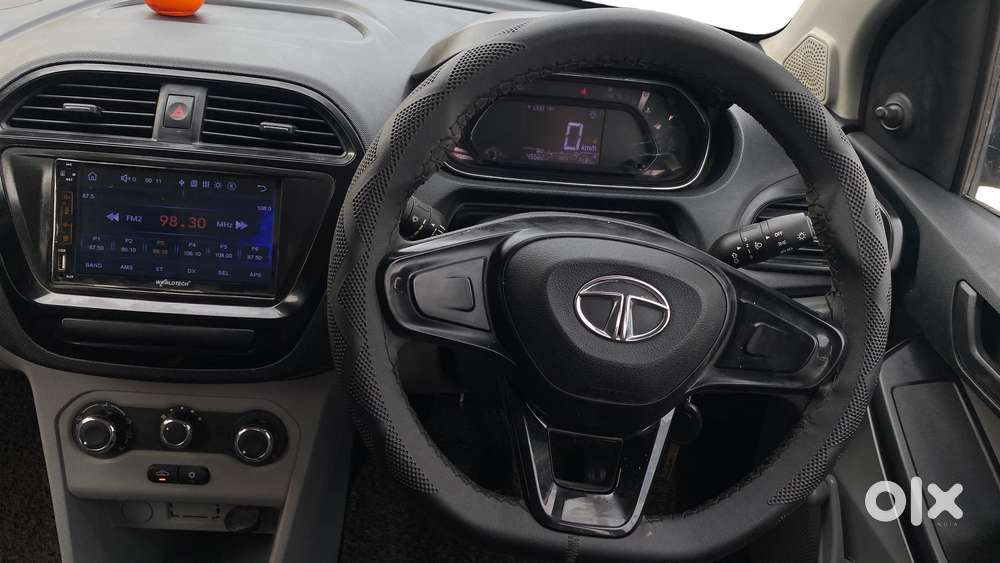 Tata Tiago Xe, 2021, Petrol