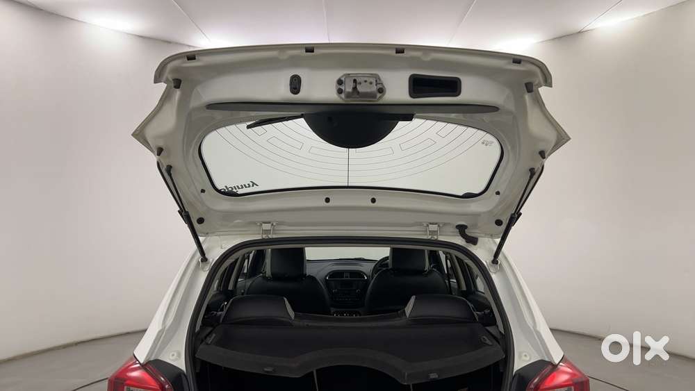 Tata Tiago Xz, 2016, Petrol