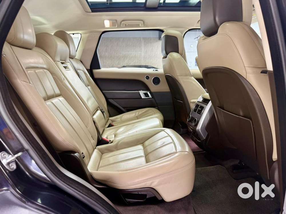 2021 Range Rover Sport P300 Hse