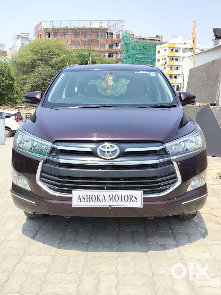 Toyota Innova Crysta 2.4 G Mt, 2017, Diesel