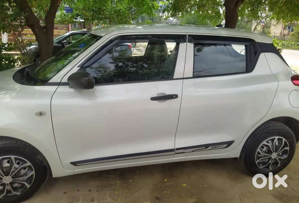 Maruti Suzuki Swift 2022 Petrol 16000 Km Driven Nice Condition