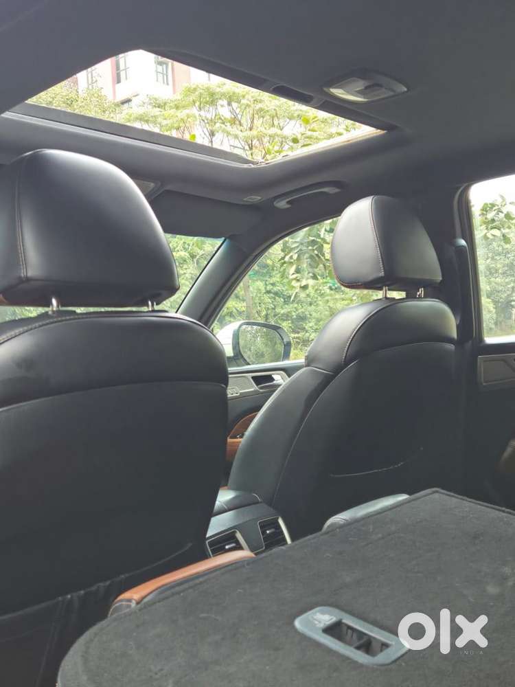 Mahindra Alturas G4 4wd At, 2020, Diesel