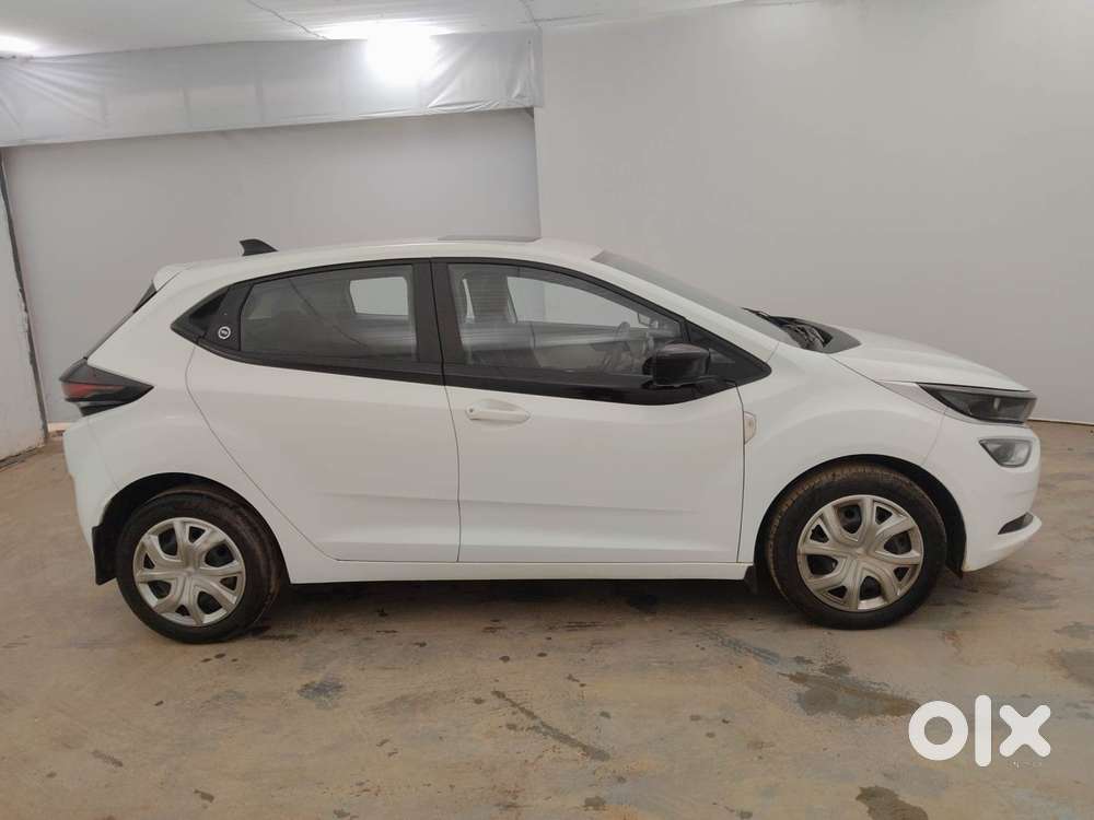 Tata Altroz Xm Plus (s), 2023, Petrol