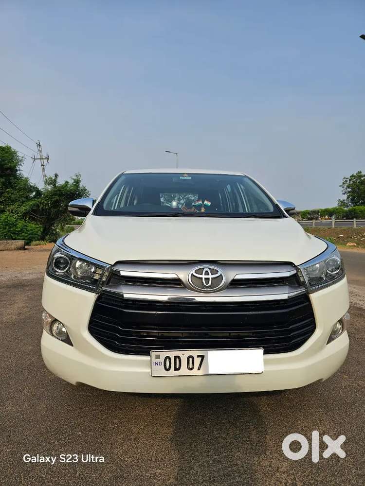 Toyota Innova Crysta 2017