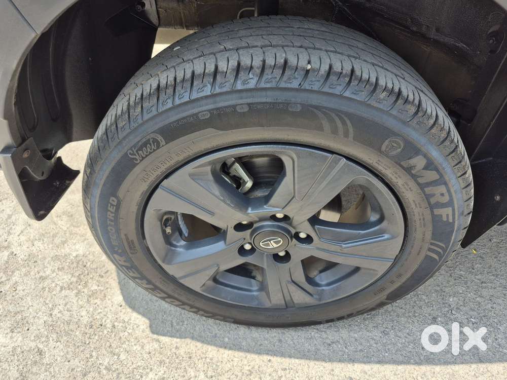 Tata Nexon Ev Max 3.3 Kw Xz Plus Lux Dark Edition, 2023, Electric