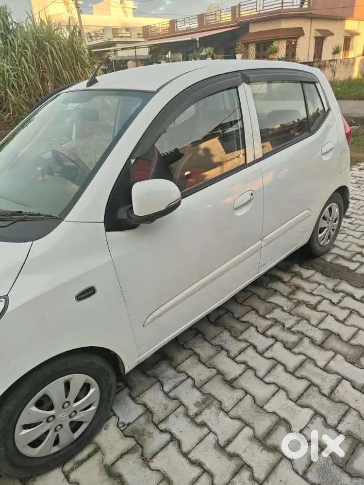 Hyundai I10 Sportz 2012