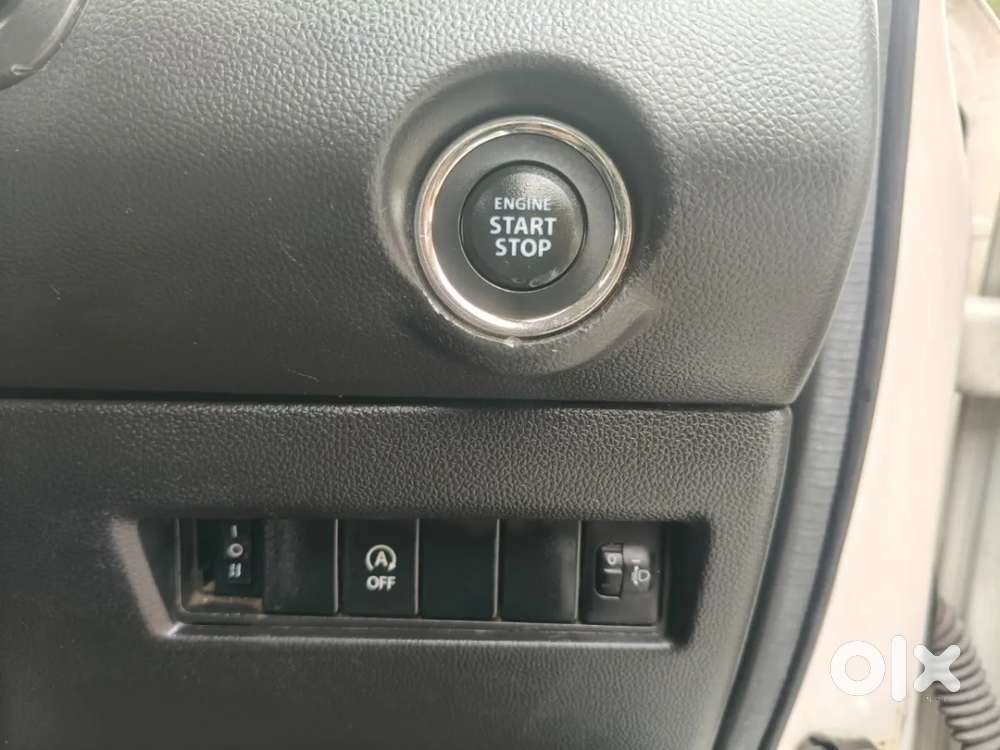 Maruti Suzuki Swift 1.3 Zxi, 2021, Petrol