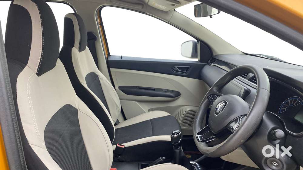 Renault Triber Rxt, 2022, Petrol